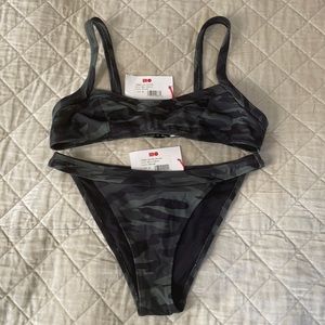 Solid & Striped Molly Bikini - NWT